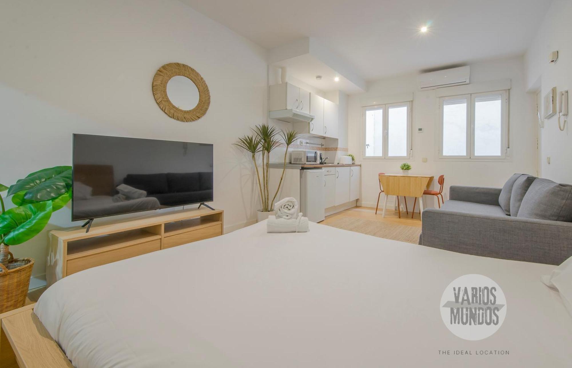 Escapada 3 En Sol, Conoce Concepcion Jeronima Apartament Madrid